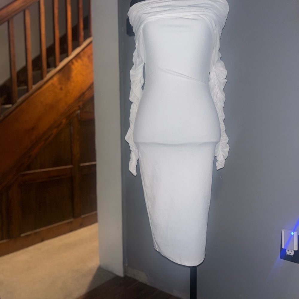 Fashion Nova Elegant White Off-Shoulder Dress - XS